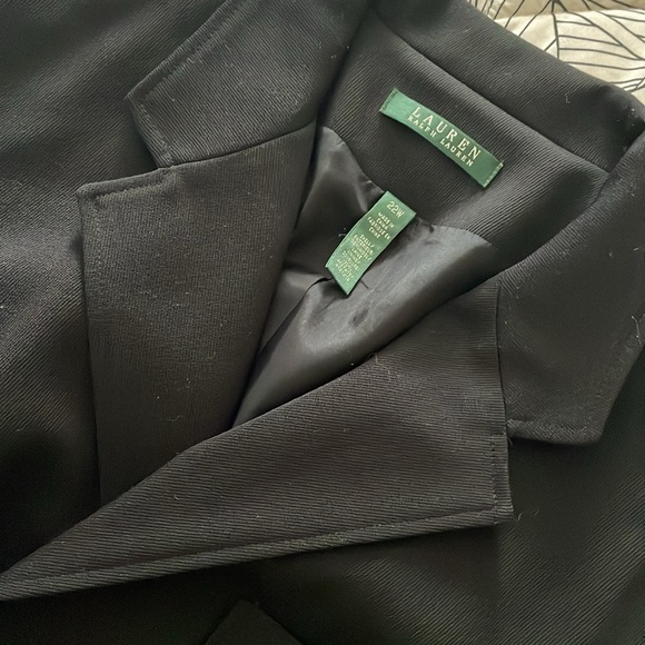 Ralph Lauren Navy Blazer with Green Label - Picture 2 of 6